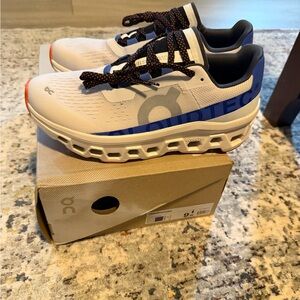 On Cloud Cloudmonster NIB sz 9